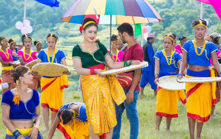 फिल्म समीक्षा:  कोहिनुरको दर्शकलाई स्वेताको ‘कान्छी’