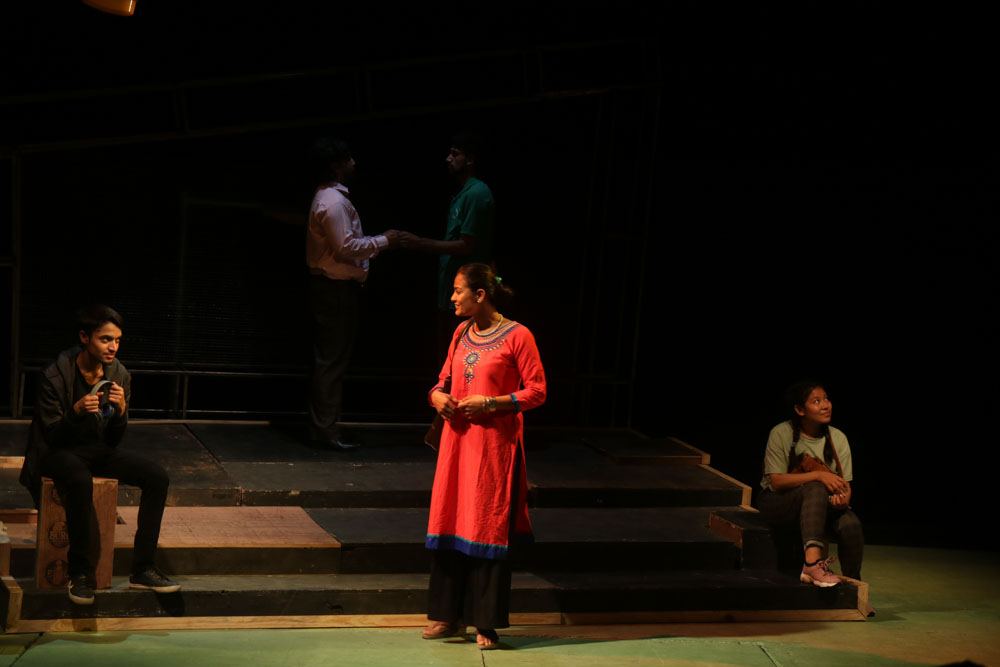 आज देखि नाटक “गुम्फन” शिल्पि थिएटरमा!