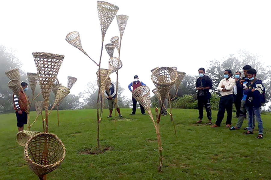 लकडाउनमा मूर्तिकला : सिर्जना त भयो, उपार्जनको अवसर रहेन